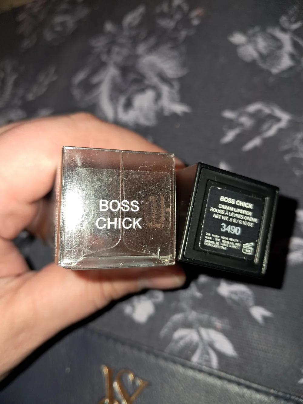HUDA BEAUTY Bossy Browns Cream Glow Power Bullet Lipstick - Boss Chick
